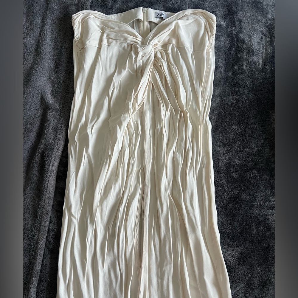 Ivory Satin effect midi skirt with knot